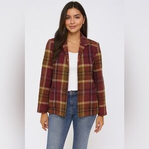 Women’s Kasper Blazer Size 2P Pockets On Front EUC